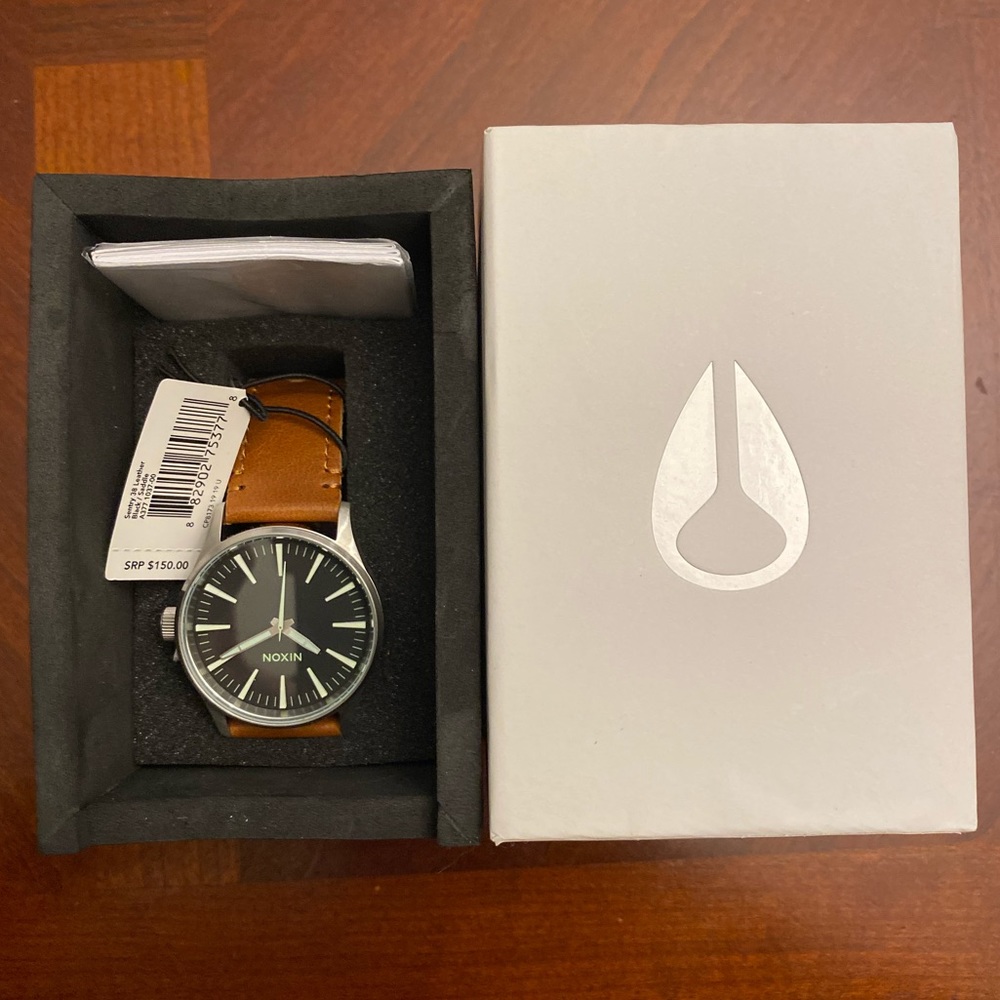 NIXON Sentry 38